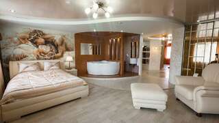 Гостиница Дружба Благовещенск Трехместный люкс-3