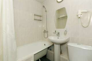 Гостиница Дружба Благовещенск Трехместный люкс-8