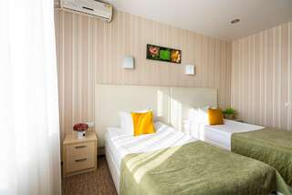 Гостиница Дружба Благовещенск Трехместный люкс-1