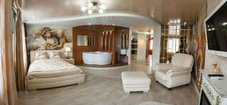 Гостиница Дружба Благовещенск Трехместный люкс-1