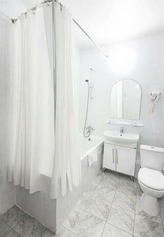 Гостиница Дружба Благовещенск Трехместный люкс-5